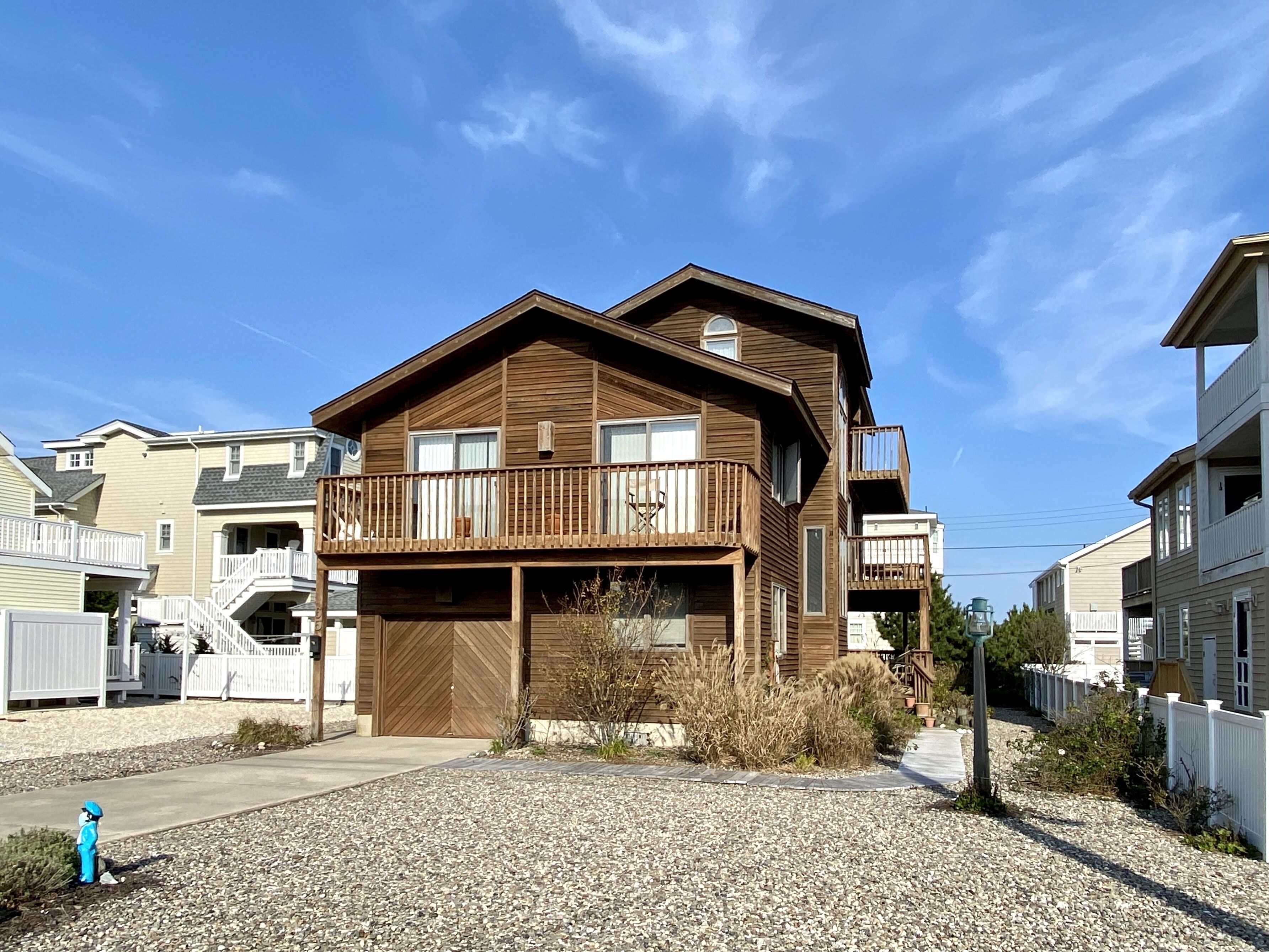 Great home in the North end of the Island offering 5 bedrooms, 3 full baths