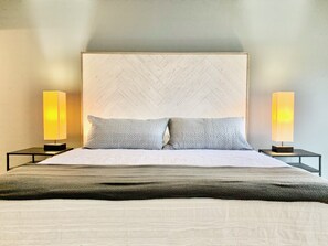 5 chambres, fer et planche à repasser, Wi-Fi, draps fournis