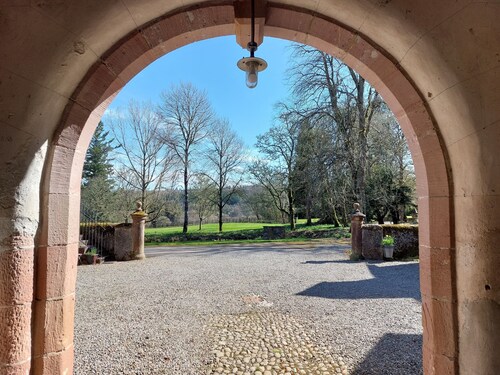 Aigas holiday cottages Pond View