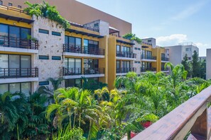 Property grounds - Lunada Condo by BRIC Vacation Rentals in Playa del Carmen - 2 bedroom! (Playa del Carmen)