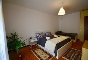 1 Schlafzimmer, Bügeleisen/Bügelbrett, kostenloses WLAN, Bettwäsche