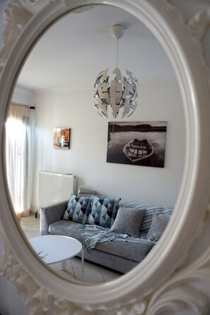 TV - Green house Kalamata (Kalamata)