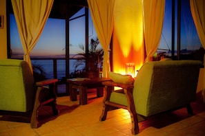 Superior studio suite | Pillowtop-bedden, een kluis op de kamer, een laptopwerkplek, gratis wifi