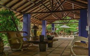 Terrace/patio - Pura Vida Eco Hotel (Santa Fe de Antioquia)