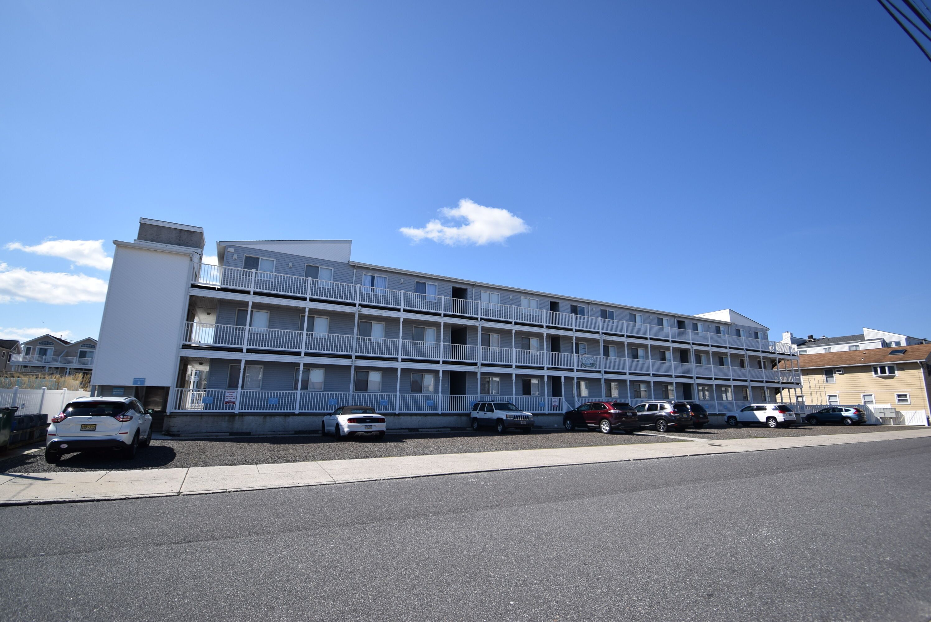 Bayfront Condo with a Boatslip