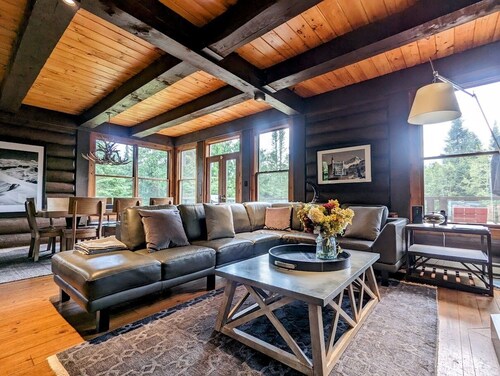 Cote Nord Tremblant Luxury 4 beds spa, A/C, pool, tennis, beach 
CITQ 234496