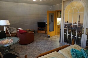 Unclassified image, 3 of 6, button - 2 - Parisee - Sundancer (Ahrenshoop)