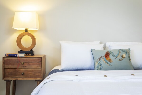 4 bedrooms, WiFi, bed sheets