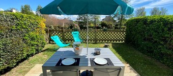 L’Évéa Garden: jardin, parking privé, cours de tennis
