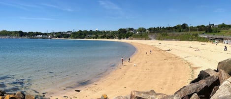 plage moulin blanc_vacance_mer_finistere_pas cher_le relecq kerhuon_chien_evea garden_location_plage