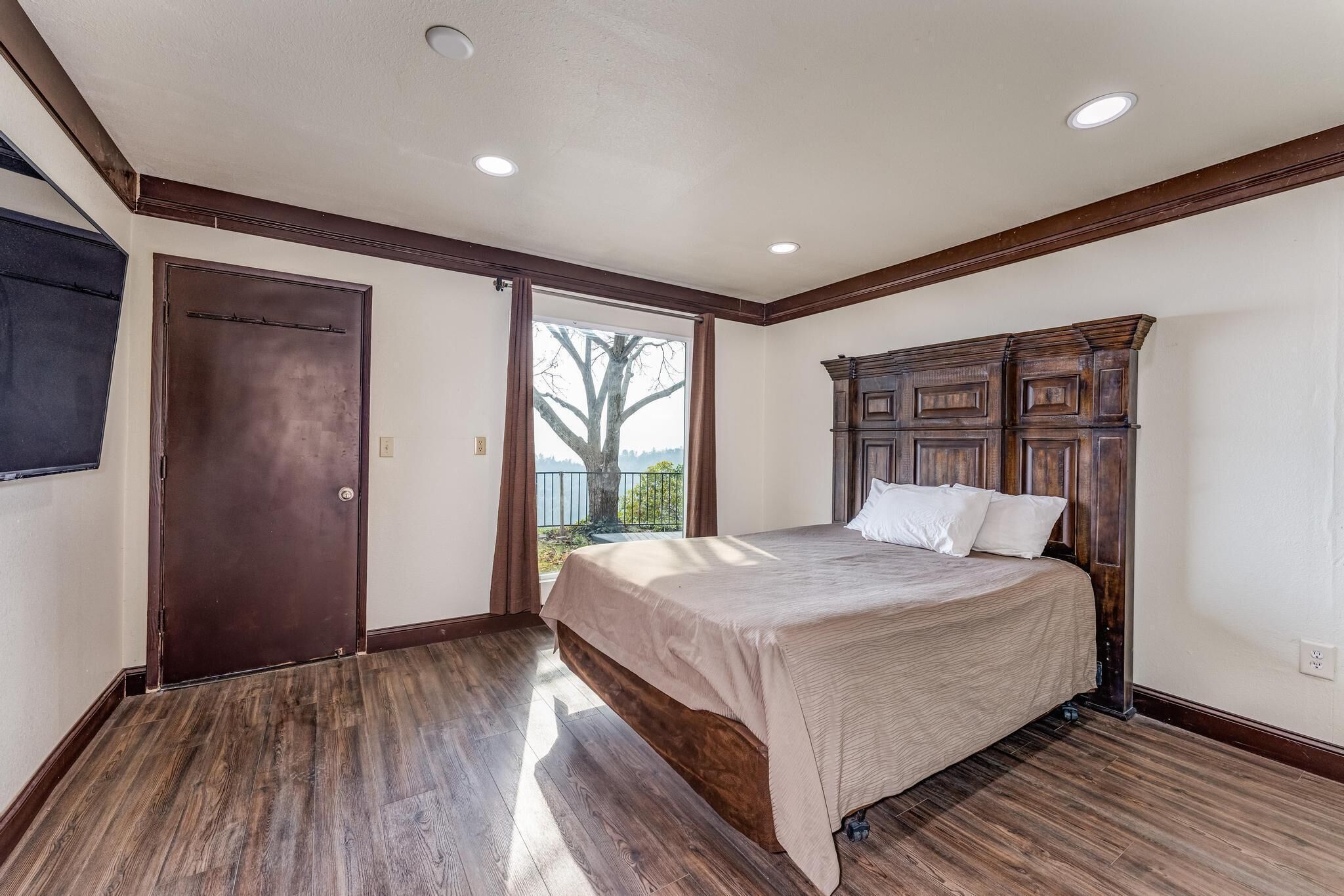 5 camere, Wi-Fi gratuito, lenzuola