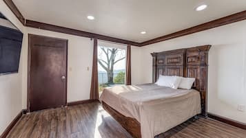 5 makuuhuonetta, ilmainen Wi-Fi, vuodevaatteet