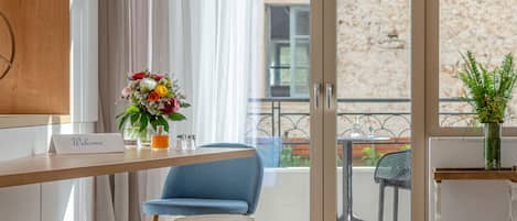 Design appartement (A) | Woonkamer | Smart-tv en Netflix