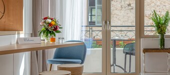 Chandakos 8 Design Apartments