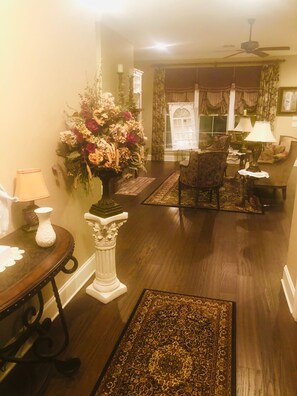 Interior - 5 star French country manor near LaTech and Squire Creek Golf Course (Ruston)