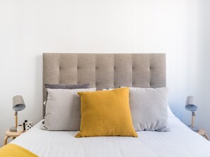 2 chambres, fer et planche à repasser, Wi-Fi gratuit, draps fournis