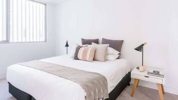 2 bedrooms, iron/ironing board, travel cot, free WiFi