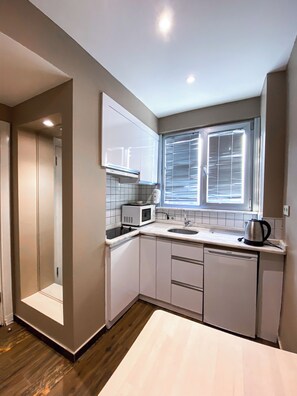 Departamento familiar | Área de sala de estar | Televisión LCD