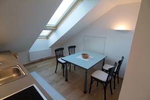 Dining - Modern loft for 2-4 persons, SWIMMING POOL in the garden, pets allowed (Telfes)