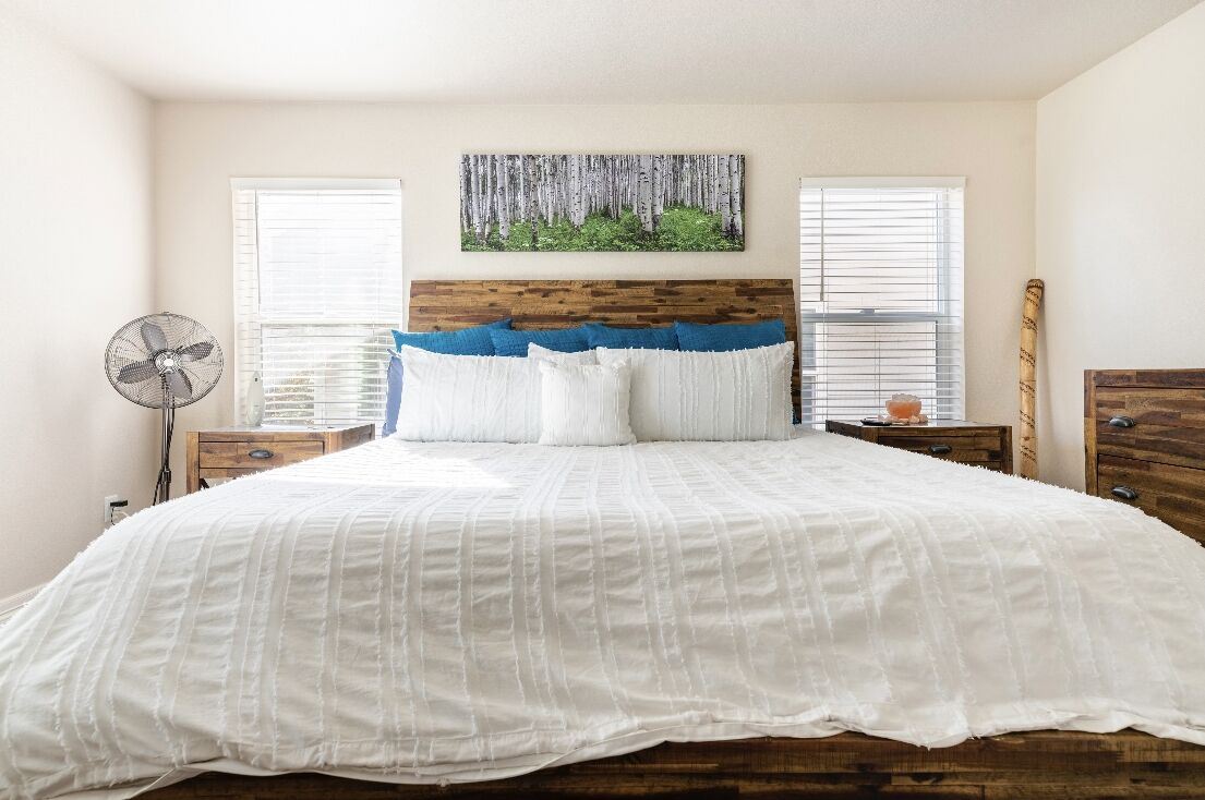 3 bedrooms, desk, iron/ironing board, free WiFi