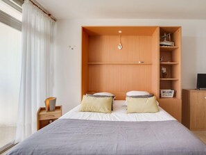 1 Schlafzimmer, Bügeleisen/Bügelbrett, WLAN
