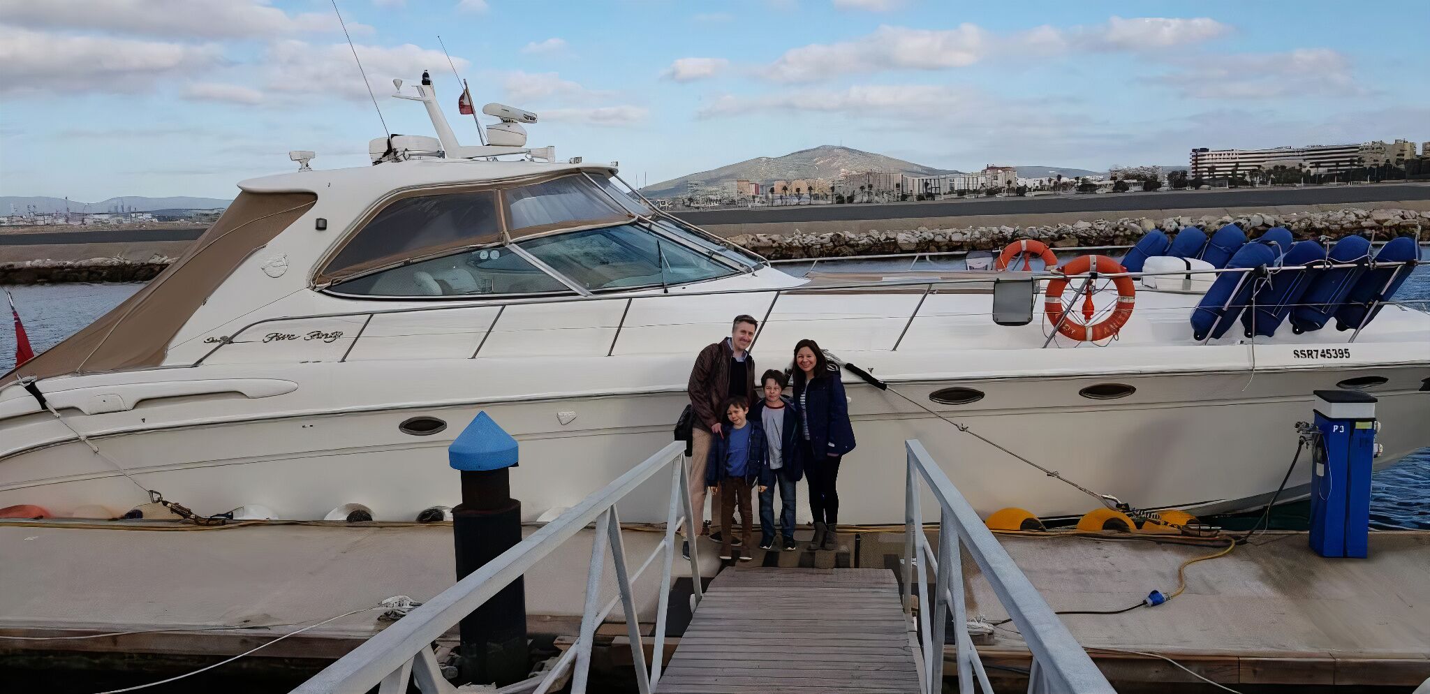 Photo - Luxury Yacht Hotel