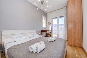 2 camere, ferro/asse da stiro, Wi-Fi gratuito