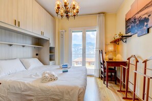 2 habitaciones, tabla de planchar con plancha y wifi gratis