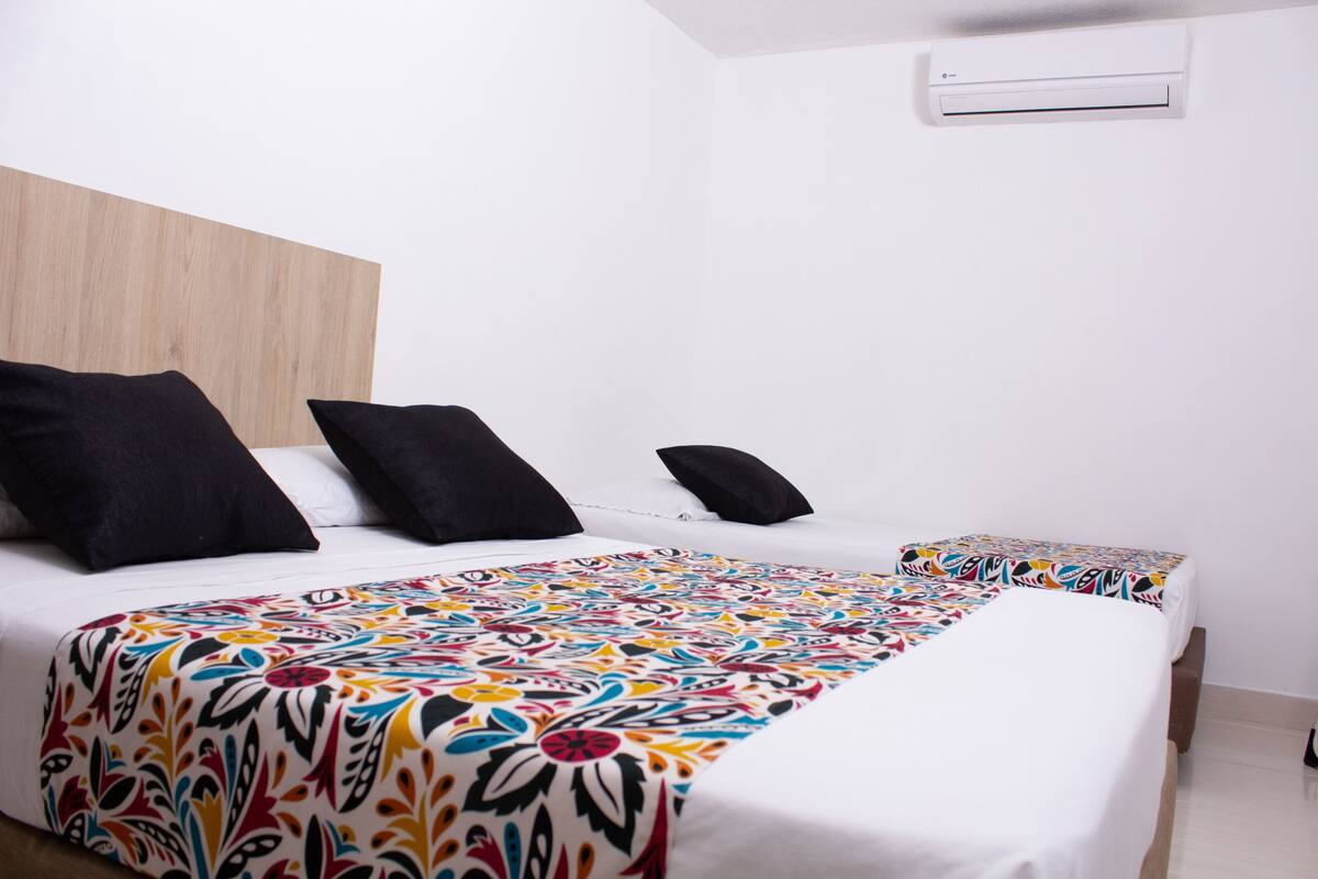 Triple Room | Blackout curtains, free WiFi, bed sheets