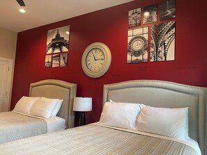 4 soverom, strykejern/-brett, wi-fi og sengetøy