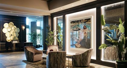 The Axis Moline Hotel, Tapestry Collection by Hilton