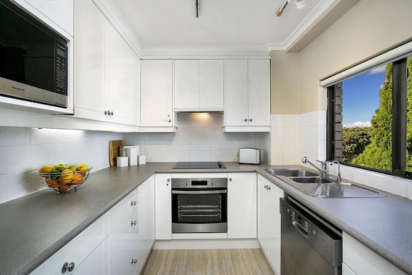 Microwave, stovetop, dishwasher