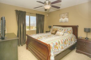3 bedrooms, iron/ironing board, WiFi, bed sheets