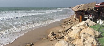 Appartement d´hôtes tout confort et piscine à l´ombre de la Pinède de Chipiona