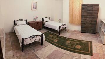 Free WiFi, bed sheets