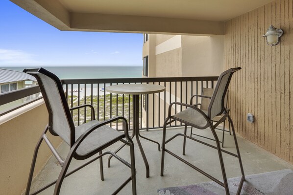 Property grounds - Seahorse 401 NEW Listing|Stunning|3 Balconies|Modern|Updates w|granite. (Indian Rocks Beach)