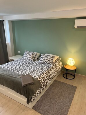 5 sovrum, strykjärn/strykbräda, gratis wi-fi och sängkläder