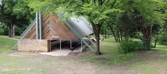 located near nature trail, mesquite rodeo, and downtown Dallas