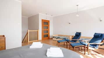 1 bedroom, iron/ironing board, WiFi, bed sheets