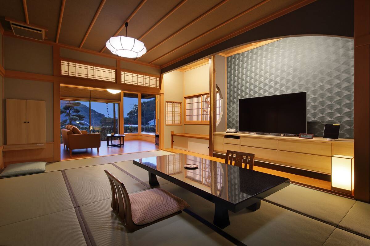 Japanese-Style Room with Hinoki and Shigarakiyaki-Bath - Suigyoku | Down comforters, in-room safe, desk, blackout drapes