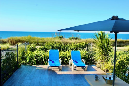 DIREKT AM MEER, Fantastischer 180°-Meerblick, Hoher Standard, Privater Parkplatz