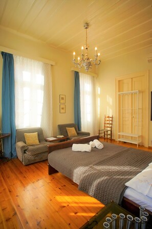 2 sovrum, strykjärn/strykbräda, wi-fi och sängkläder