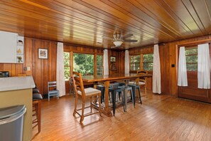 تناول الطعام