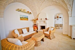 Smart-TV, peis, fotballspill og bordtennis