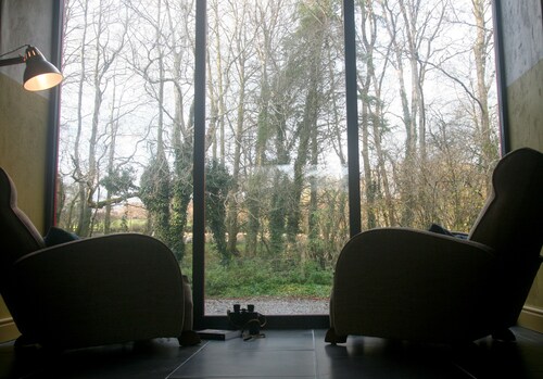 Creatively converted barn in rural hideaway in easy reach of the M4/A40