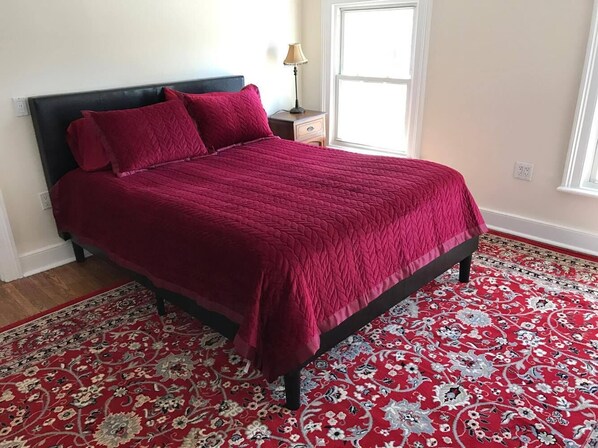 2 habitaciones, tabla de planchar con plancha y wifi gratis 