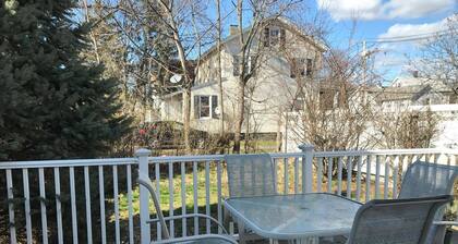 Neighbor's house - Welcome!