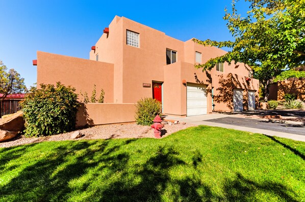 Exterior - Lovely Home w/ Shared Pool - near Arches National Park (Moab)