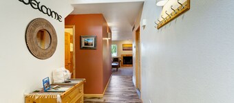 Lovely Home w/ Shared Pool - near Arches National Park