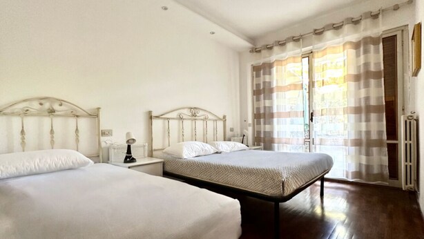 Unclassified image, 1 of 17, button - N175 - Numana, two-room apartment with porch (Numana)